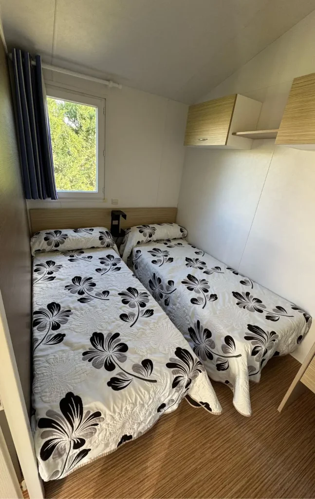 2 camas mobil home habitación de matrimonio mobil home Ridorev Santa Fe